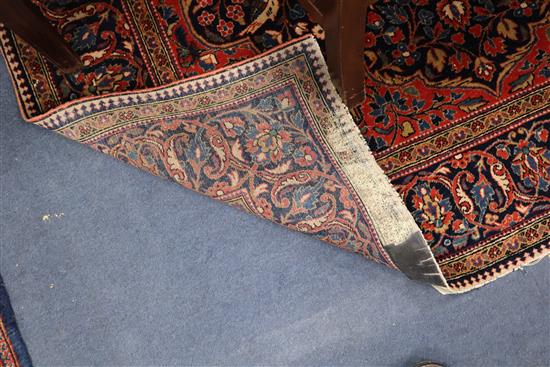 A Kashan / Isphahan blue ground rug 190 x 130cm